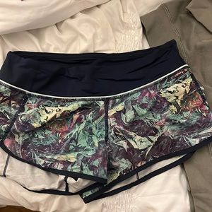 lulu speed up shorts size 6